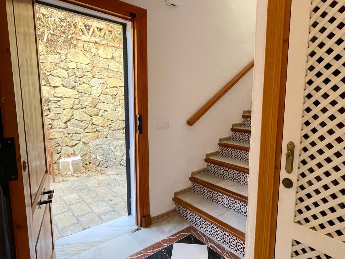 Semidetached Duplex At Puebla Aida, Mijas Golf With Pool, Golf And Sea Views Casa vacanze *